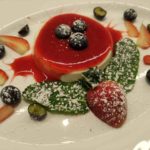 Panna Cotta e salsa di Fragole - Panna Cotta mit Erdbeersauce