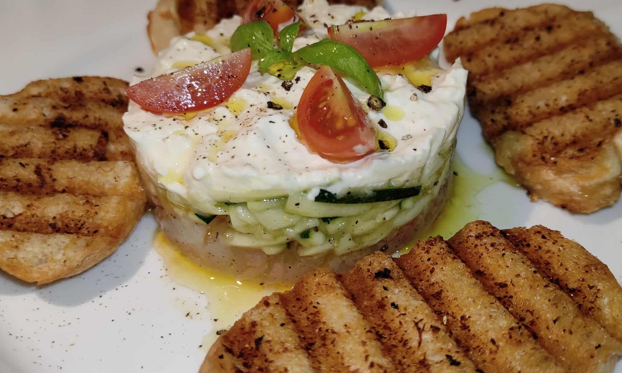 Tartare di Gamberi Zucchine e Burrata - Garnelentartare mit Zucchini und Burrata