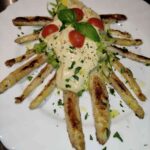 Punte Asparagi bianchi e Vellutata all´Uovo - Weiße Spargelspitzen mit Eiercremesauce